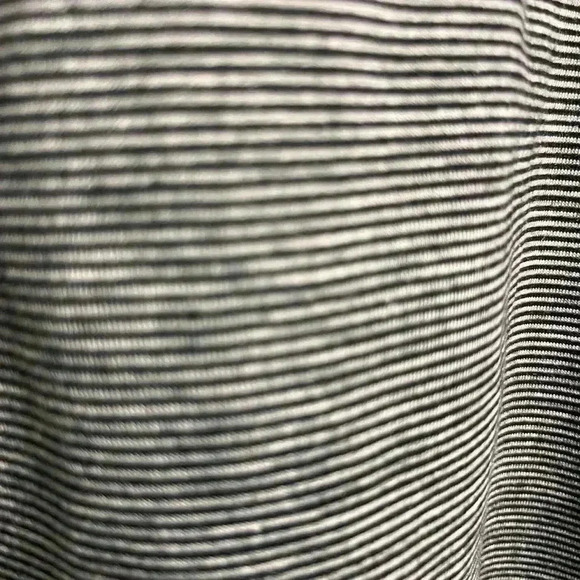 BNWT Women’s Sun and Shadows  Sweater in Grey Size Small - Picture 5 of 9